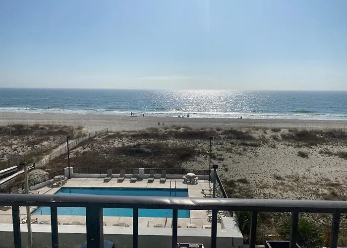 Island Winds East 308 By Albvr - Beautifully Renovated Beachfront Condo & Steps Away From Hangout & More!